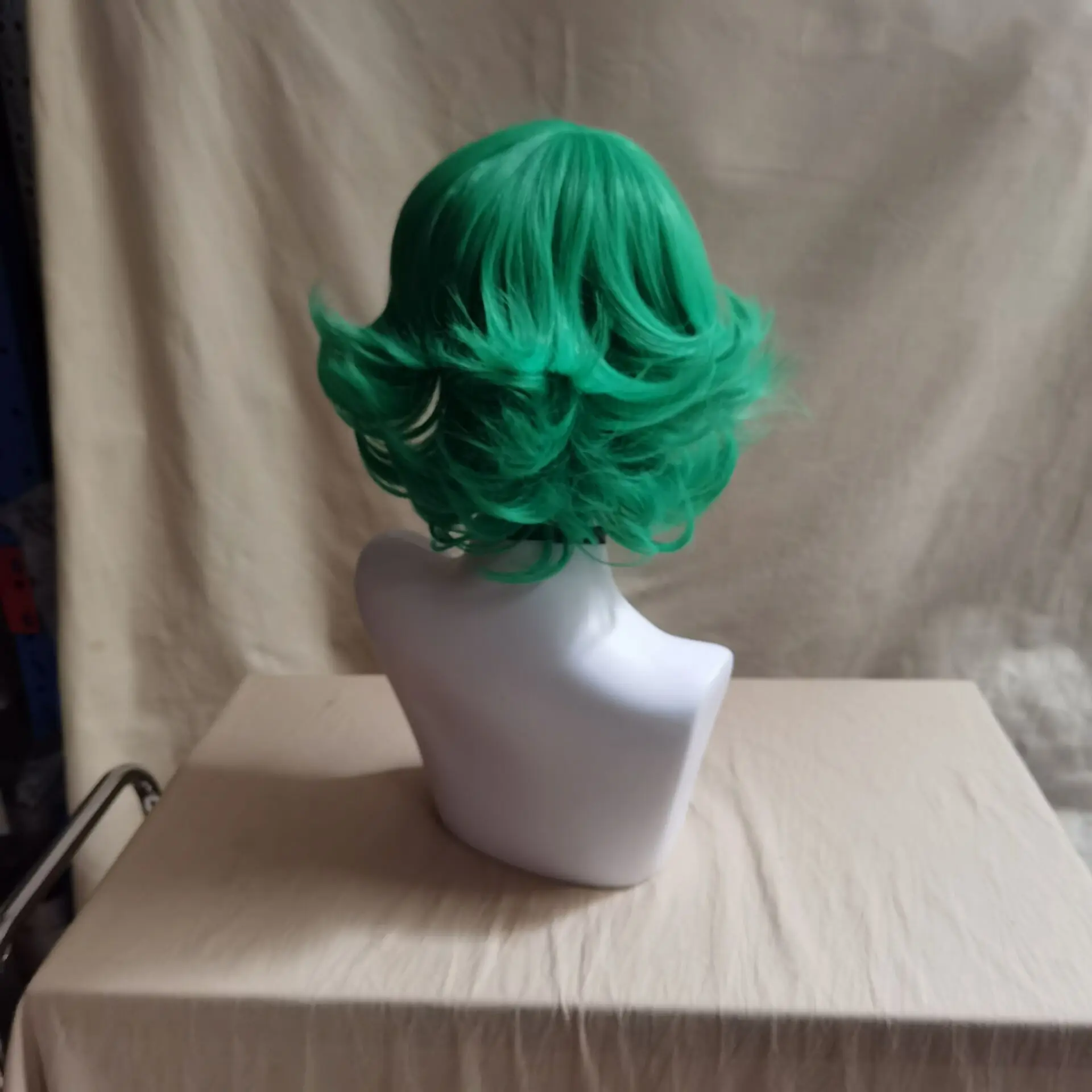 Hikyuu-男性用の波状のかつら,短い髪,柔らかく,パーティー用