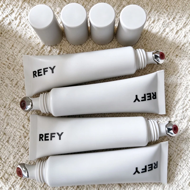 Brand REFY New Glossy Mirror Lipstick Hydrating and Moisturizing Lip Blush Polypeptide Lip Balm Plumping Lips Non-Sticky Makeup
