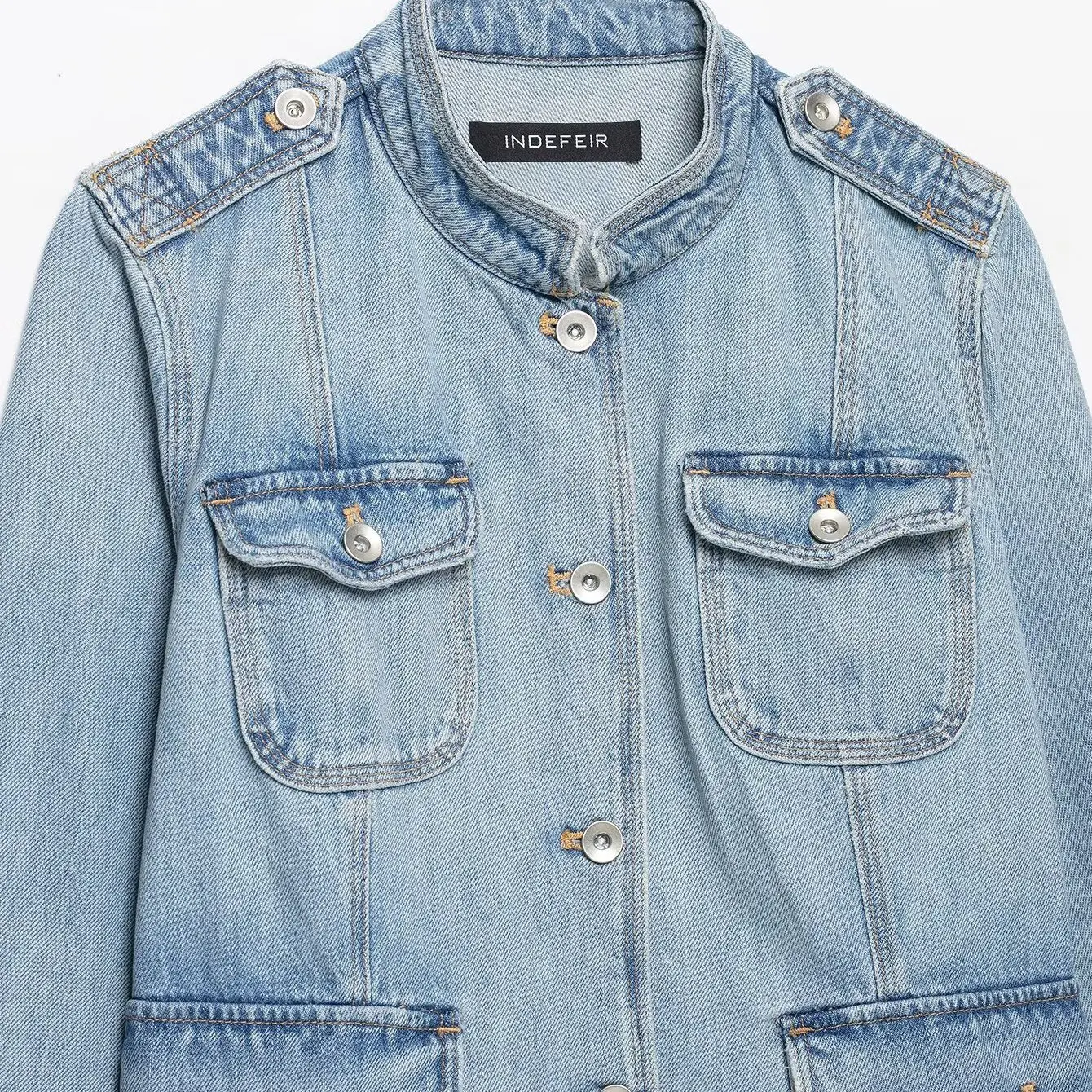 Fashionable Denim Jacket with Pocket Design Women's Outerwear Standard Fit Polyester Long Sleeve Summer New Arrival