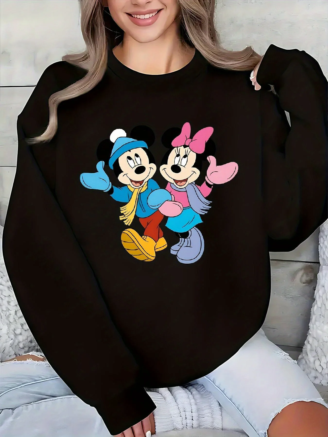 

Women's Disney Mickey Mouse Pullover Sweater Fashion Oversized Streetwear Unisex Crew Neck Sweater Autumn Winter Fleece Casual