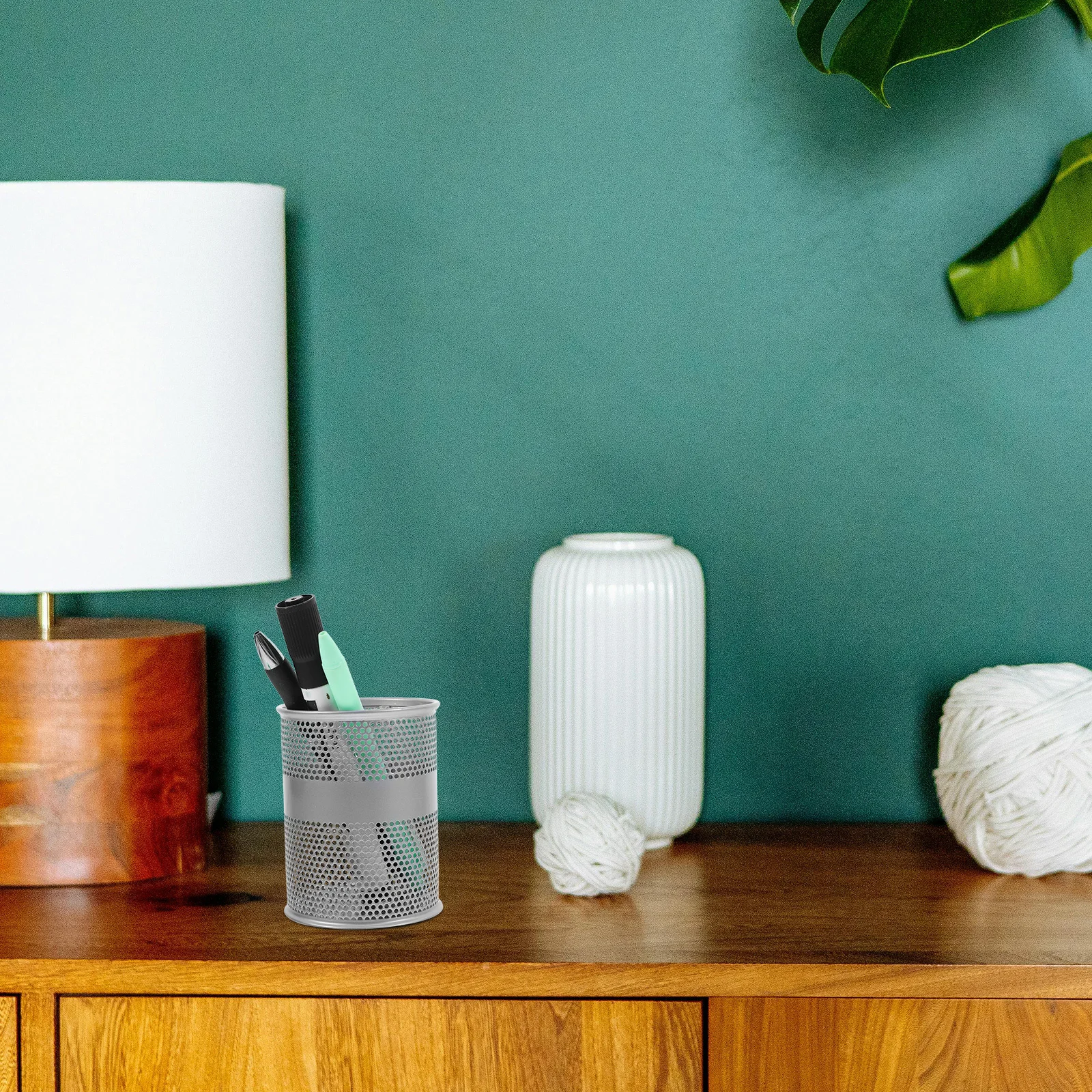 

Metal Pen Holder Stable Mesh Pencil Cup Organizer for Desk Office Study Room Makeup Brush Holder Pencil Cup