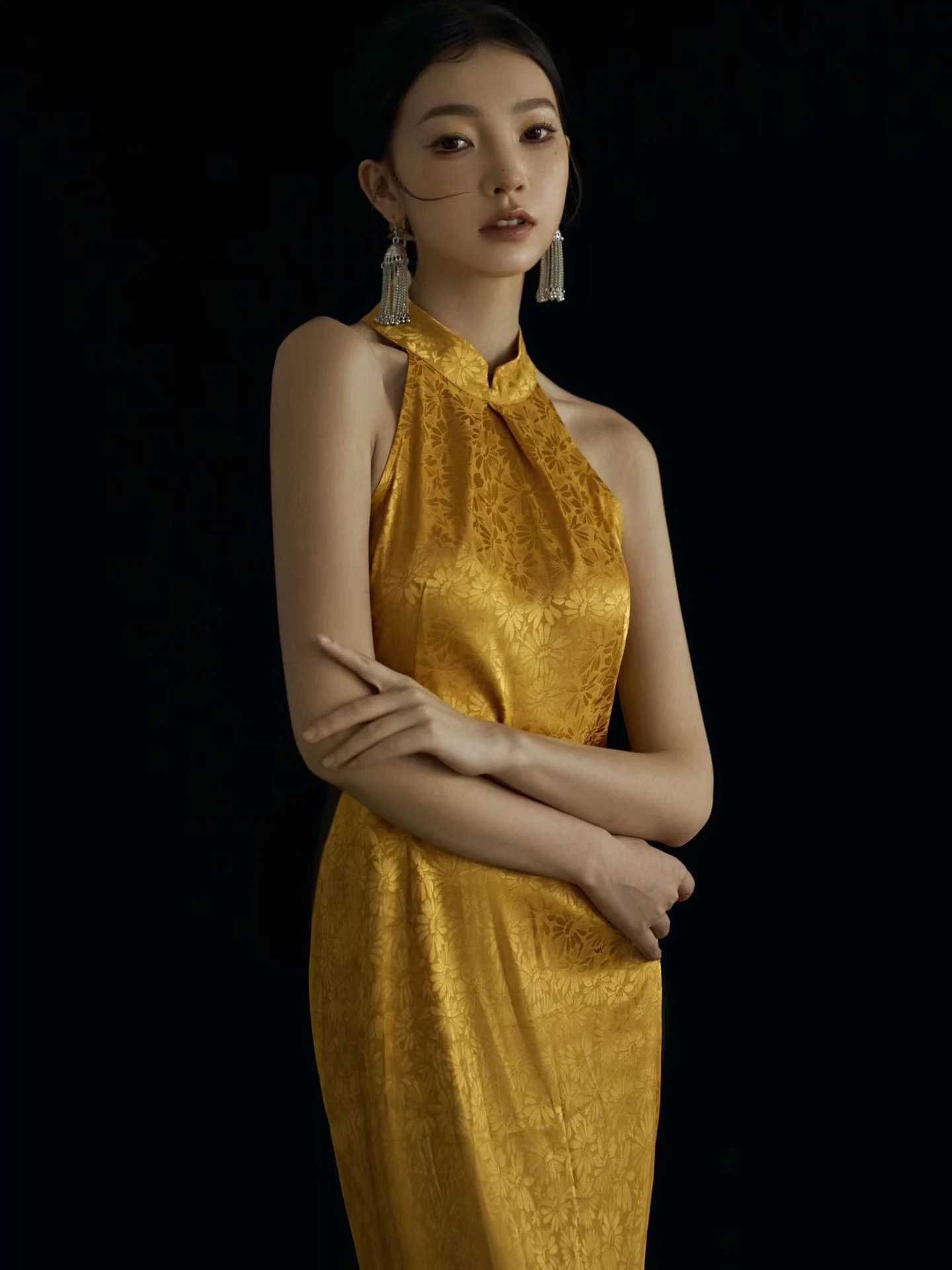 

New Chinese Style Portrait Photography Studio Props Cold Tone National Style High-End Art Photo Clothing