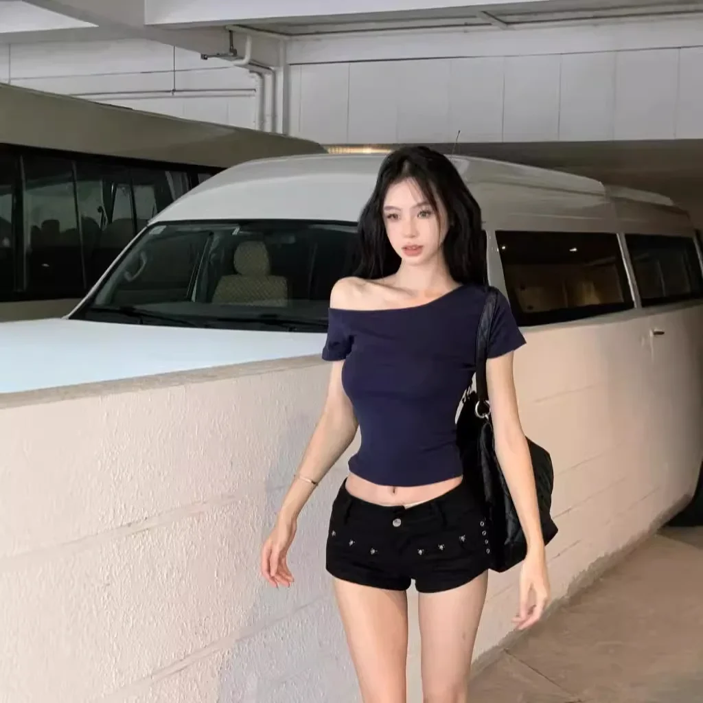 

Pure Desire Slanted Off-shoulder Short-sleeved T-shirt Women's 2025 Summer New Short Navel Slim-fitting Versatile Student Top