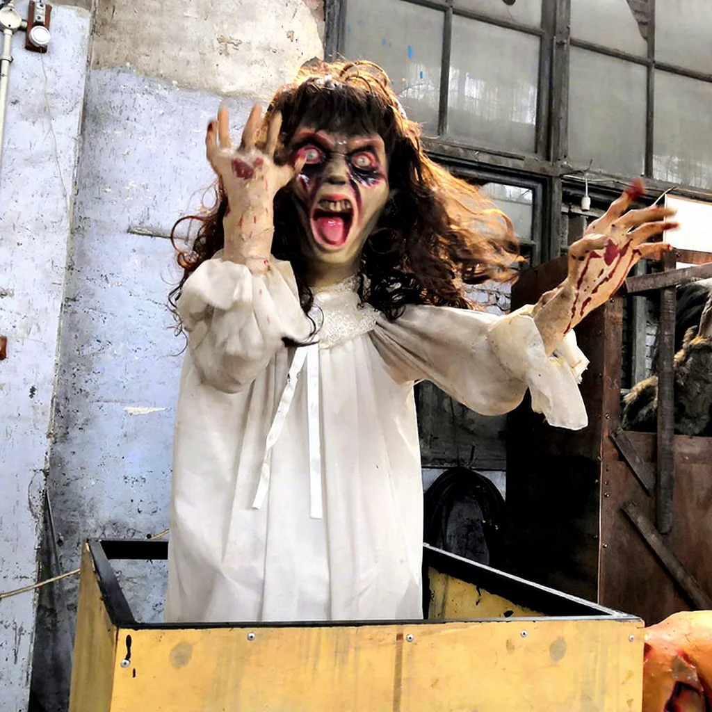 ATV&UTVHorrible Ghost Props Animatronic Model Creepy Halloween Party Decoration for Haunted House and Jump Scare Escape Room Equ