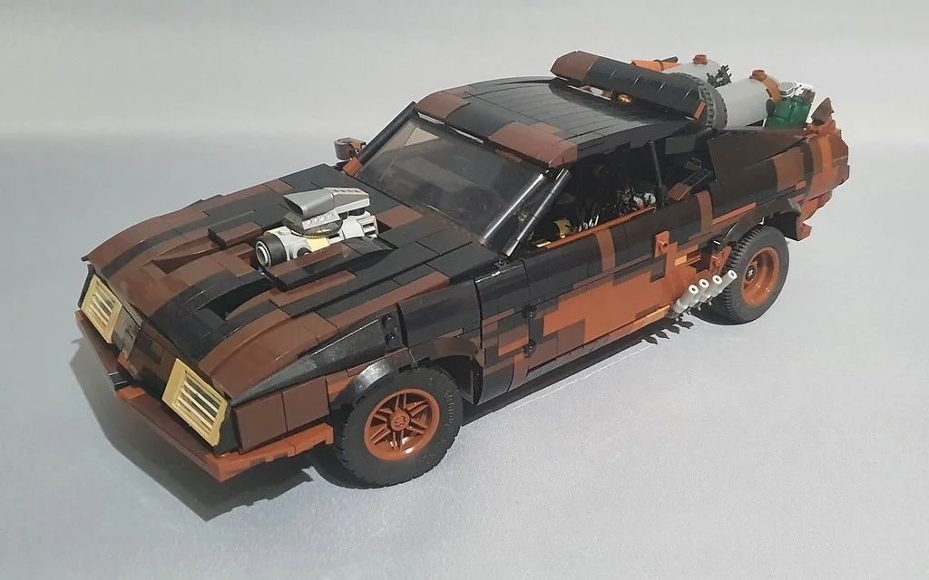 1589PCS MOC Wasteland Modified Muscle Car Model Building Blocks Post Apocalyptic Offroad Vehicle DIY Assembly Bricks Desktop Toy