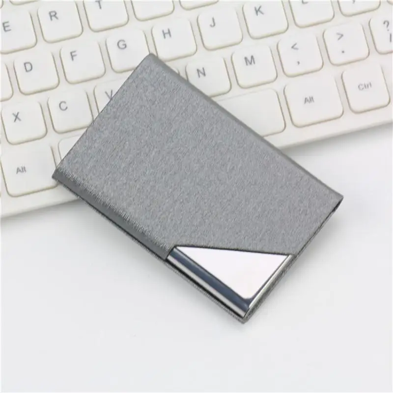 Hochwertiger Visitenkartenhalter aus PU-Leder und Metall, schlankes Design, verschiedene Farben, perfekt für den täglichen Gebrauch im Büro. – Detail 5