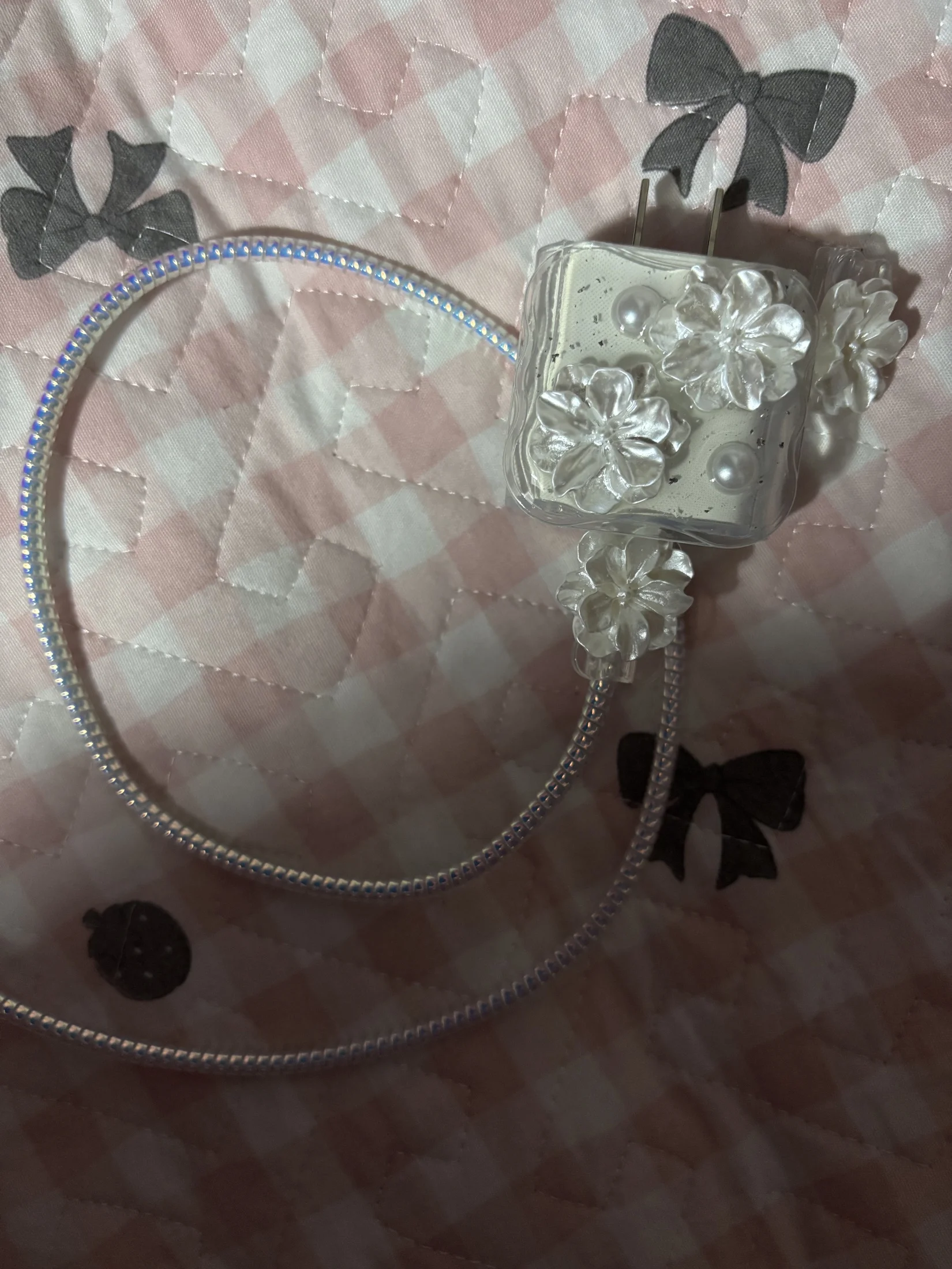 Cute 3D Silver Love Heart Wave Border USB Cable Protector Cover For iPhone 18W/20W Data Line Bite Head Cord Fast Charging Case