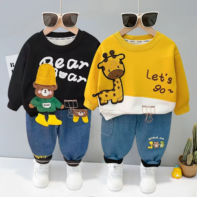 2023 New Boys\' Plush Cartoon Hat Little Bear Printed Long Sleeve Pants Set Girls\' Long Sleeve Warm Cute Set Baby Clothing