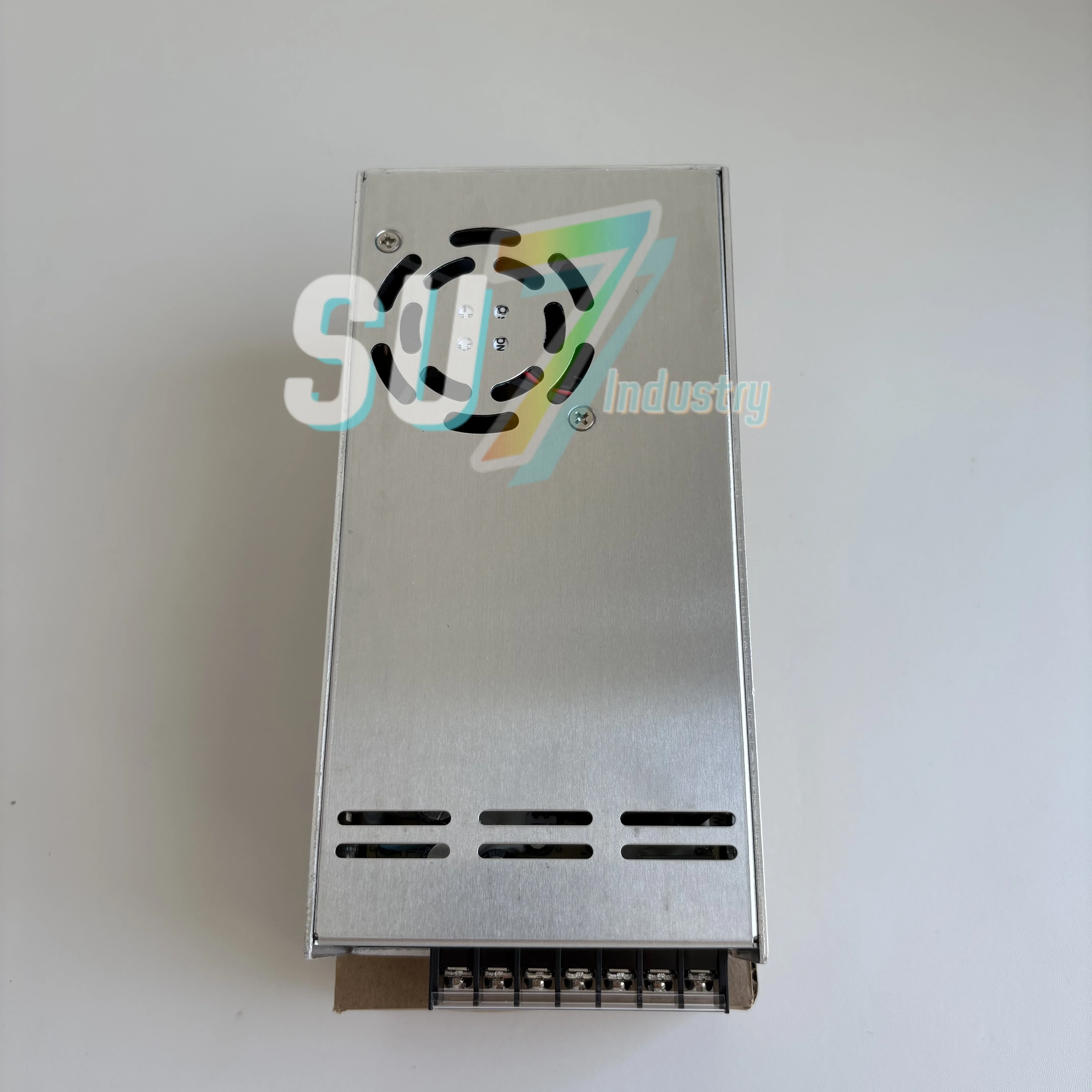 New In box   SP-200-24   Switching  power  supply