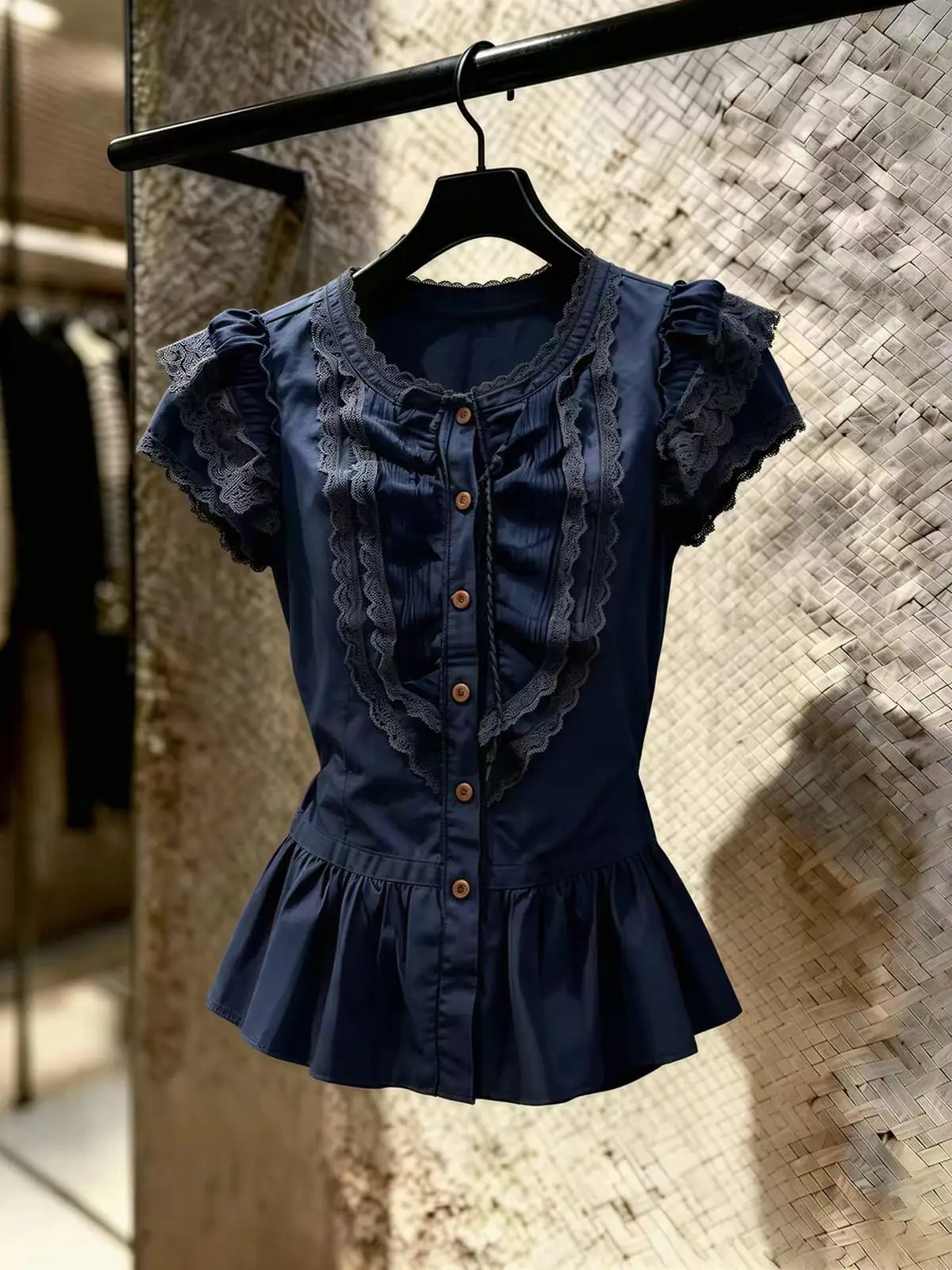 Retro 2000s American Blouse Women Cute Japanese Harajuku Lace Patchwork Slim Pullover Korean Holiday Skin Friendly Chic Wear