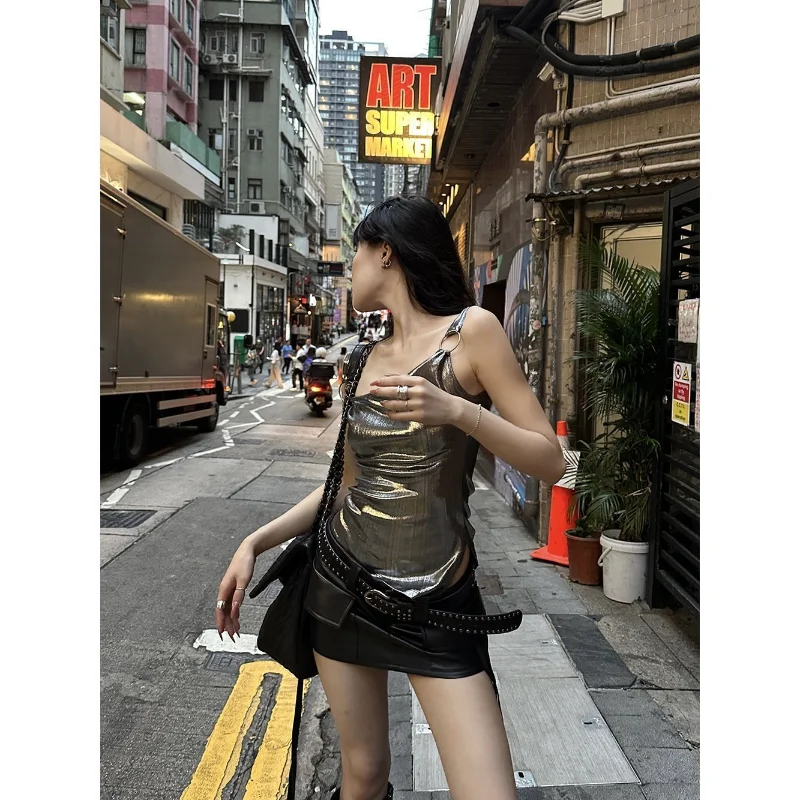 Women's silver-grey camisole tank top, new summer style, metallic ring, dark silver sleeveless top, slimming, versatile and tren
