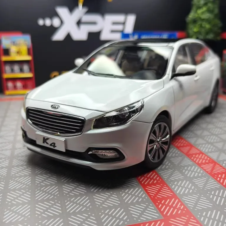 

1:18 2014, модель седана KIA K4, имитация автомобиля из сплава, коллекция моделей автомобилей, украшения, подарки