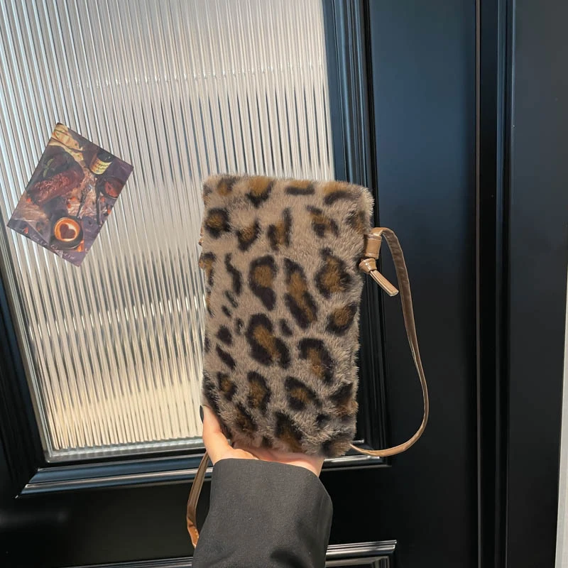 Mode Neue Einfarbig Schulter Unterarm Tasche Frauen Plüsch Weiche Herbst Winter Mode Flauschigen Totes Handtasche Dame Reise Geldbörse – Detail 22