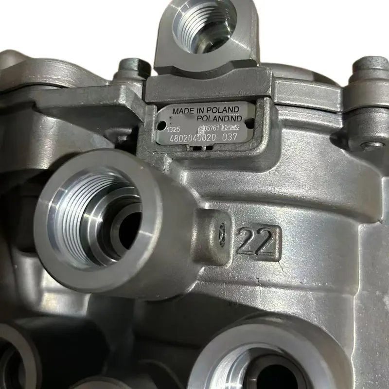 EBS New Trailer Brake and Control Valve Model 4802040020 4802040010 4528900Z05 59710 7K000 597107K000 A0004319413 DZ95259364002