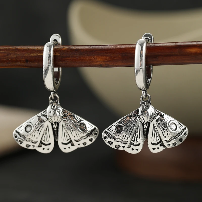 Vintage Gothic Style Moth Silvery Plated Insect Dangle Earings Women's Personalized Unique Design Festival Vacation Fine Jewelry