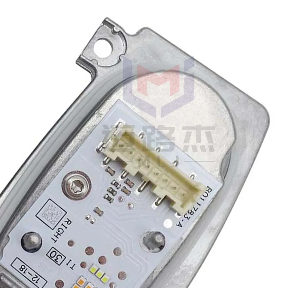 

8V0998473A 8V0998474A For Audi A3 R3 RS3 2017-2021 Sport LED Light Source Module DRL Headlight Angel Eyes Car Accessories