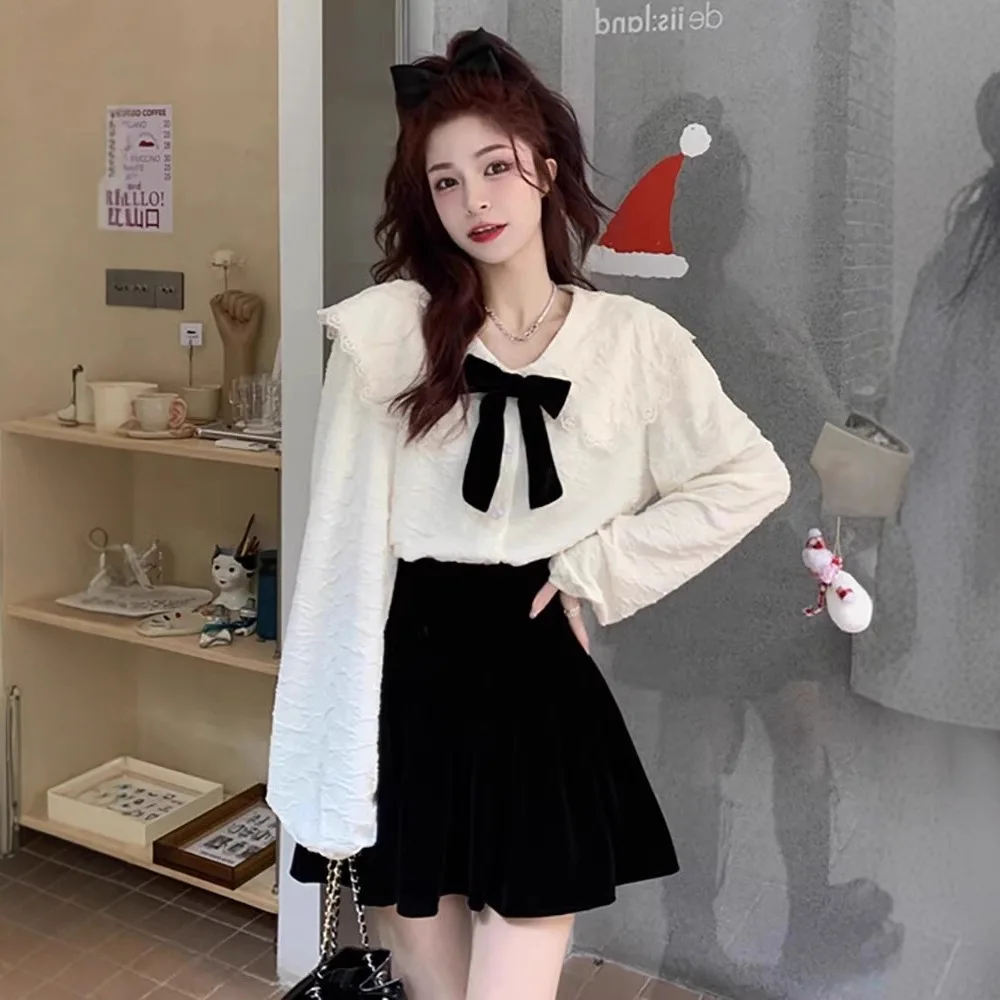 

Doll collar shirt for women in Spring and Autumn 2025, new design with bow tie, worn with Western style long sleeved shirt