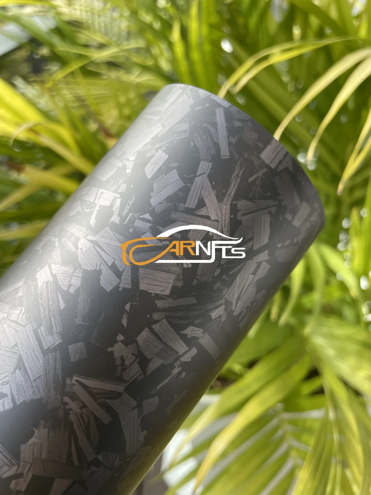 ฟิล์มไวนิลคาร์บอนไฟเบอร์ขายตรงจากโรงงาน แบบมีกาวในตัว ซ่อมแซมตัวเองได้ ผิวมันเงา ป้องกันรอยขีดข่วน สำหรับตกแต่งตัวถังรถยนต์