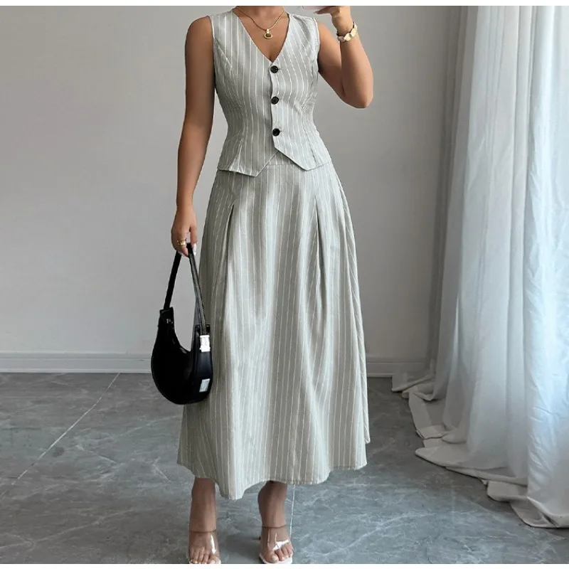 

2026 Temperament Small Vest Skirt Two-piece Set New Striped Skirt Set Women