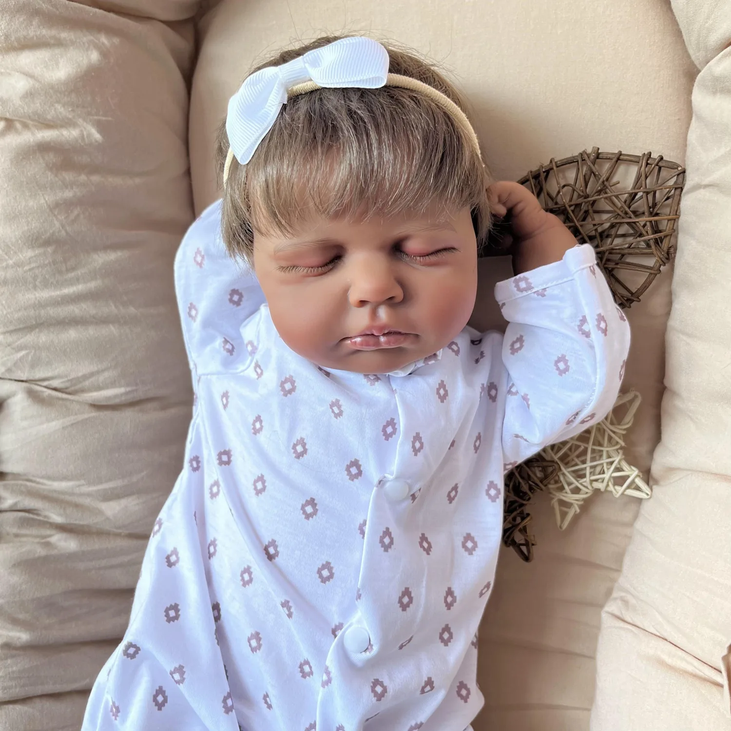 48 CM Slapende Reborn Babypop voor Meisjes met 3D Huid, Levensechte Vinyl Ledematen en Stoffen Lichaam, 18 Inch Realistisch Handgemaakt Speelgoed