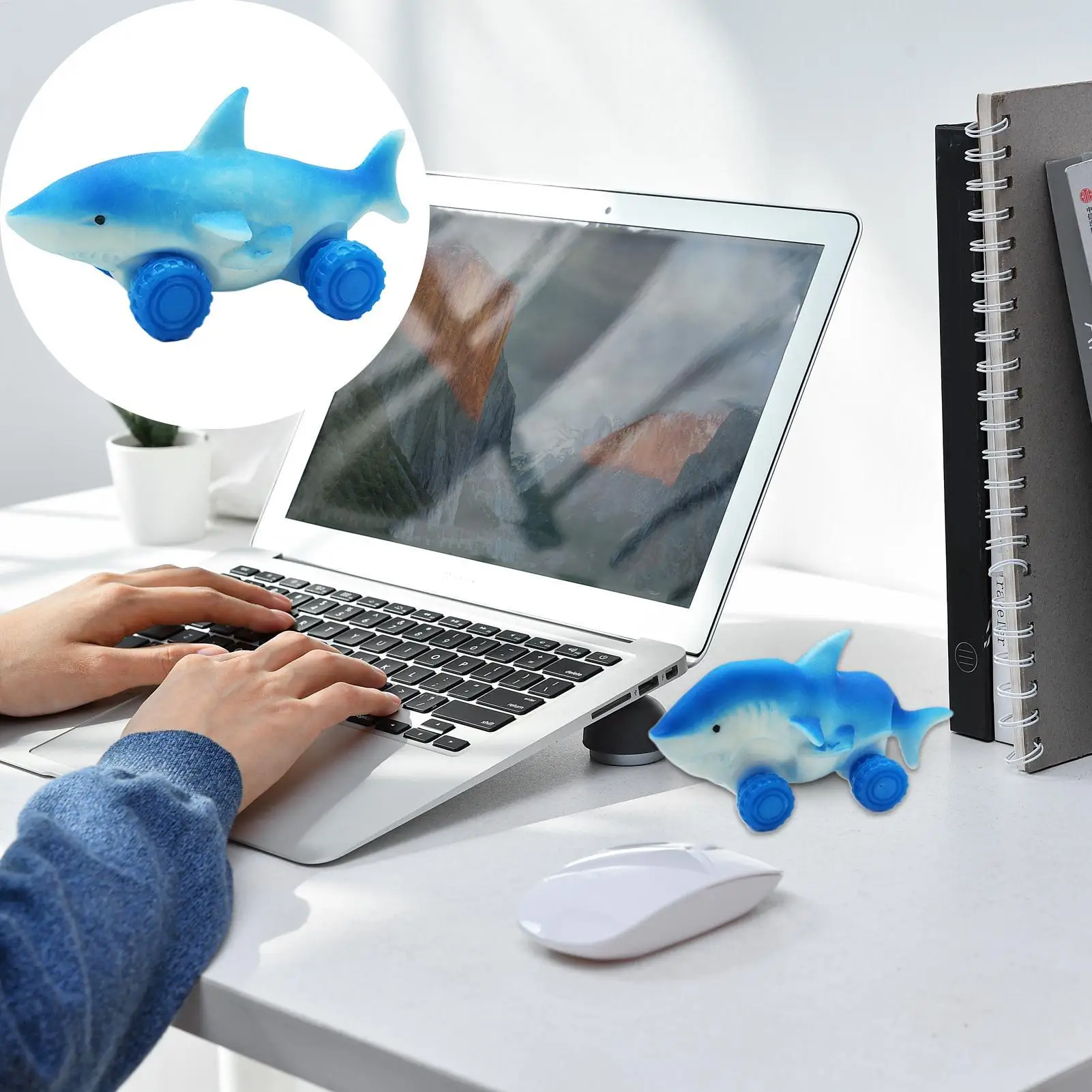 Shark Fidget Toy Soft Cute Car Design Portable Leisure Games Squeeze Animal Toy For Offices Work Commuting Study Waiting Rooms