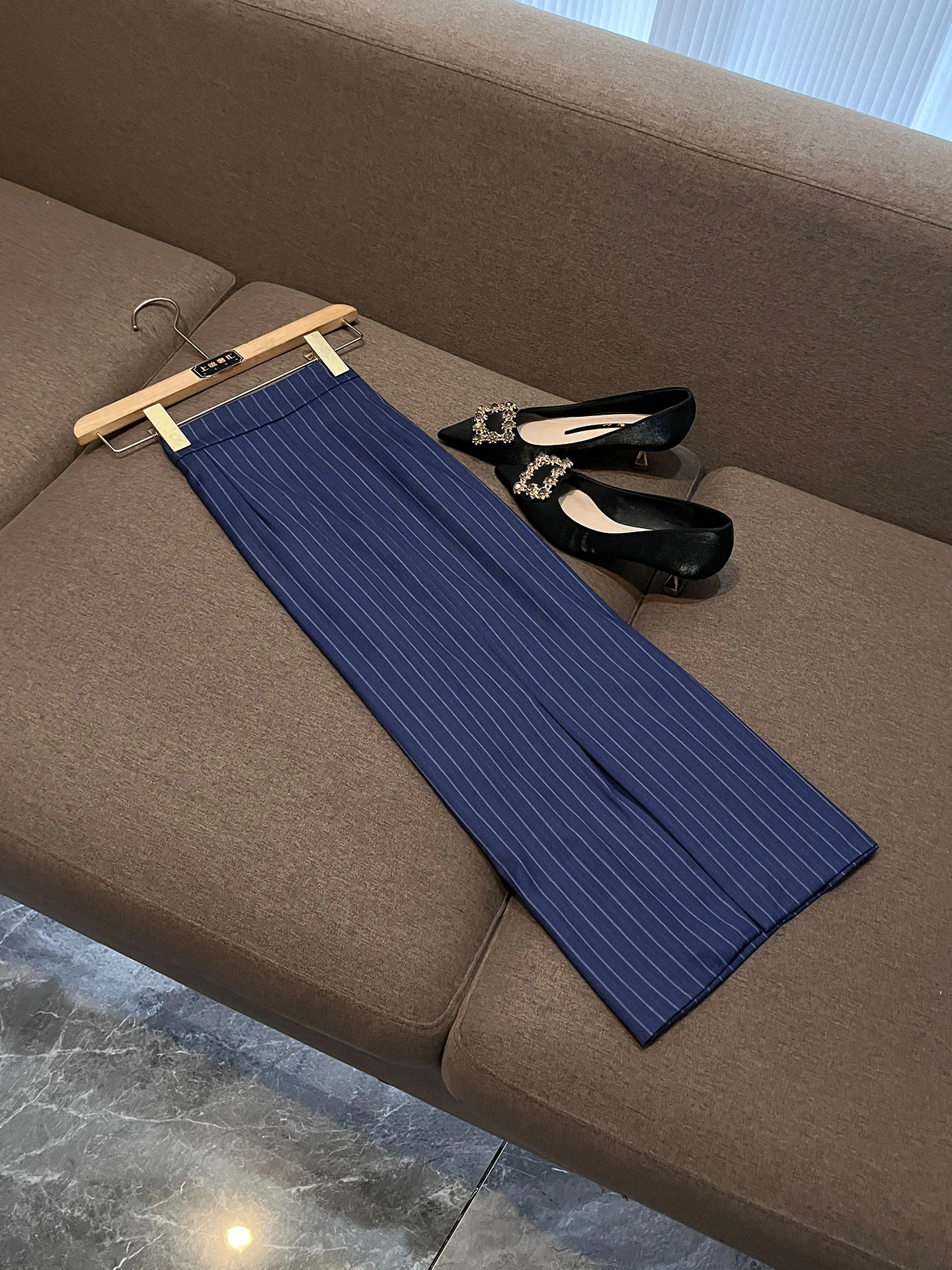 Professional Striped Suit Set for Women Deep Blue Slimming Two-Piece Fashionable Workwear Button-Up Long Sleeve Regular Length