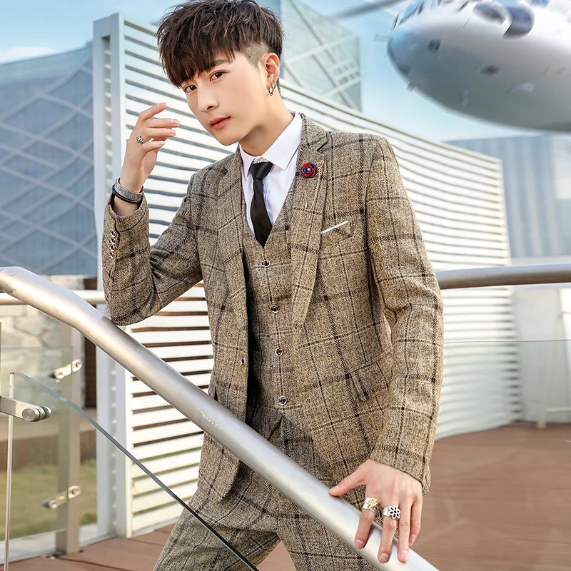 New men's (suit + vest + trousers) business trend plaid casual Slim Korean version of the wedding small suit jacket three sets