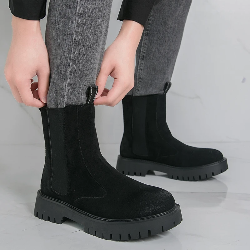 

Classic Retro British Style Business Boots Brand Cow Suede Thick Soled Comfort Outdoor Walking Boots Quality Men's Casual Boots