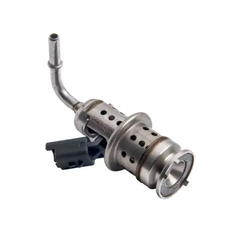 Suitable for Peugeot 208 308 3008  for Citroen BERLINGO C3 fuel injector 9802763880