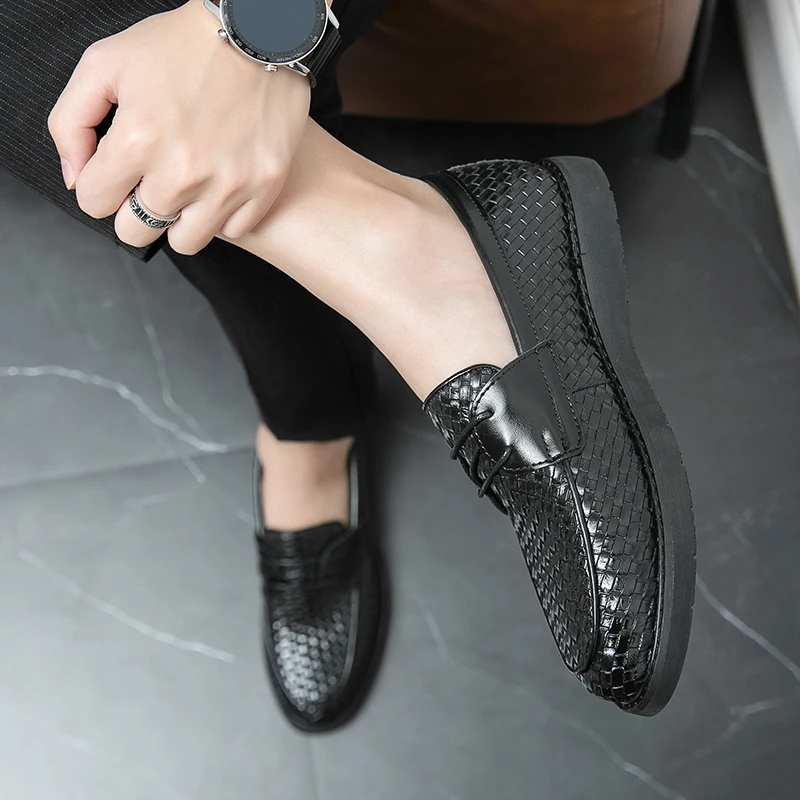 Men Weave Pattern Lace-up Loafers Fashion High Quality Leather Shoes Summer Slip-on Elegant Business Driving Pea Shoes Black