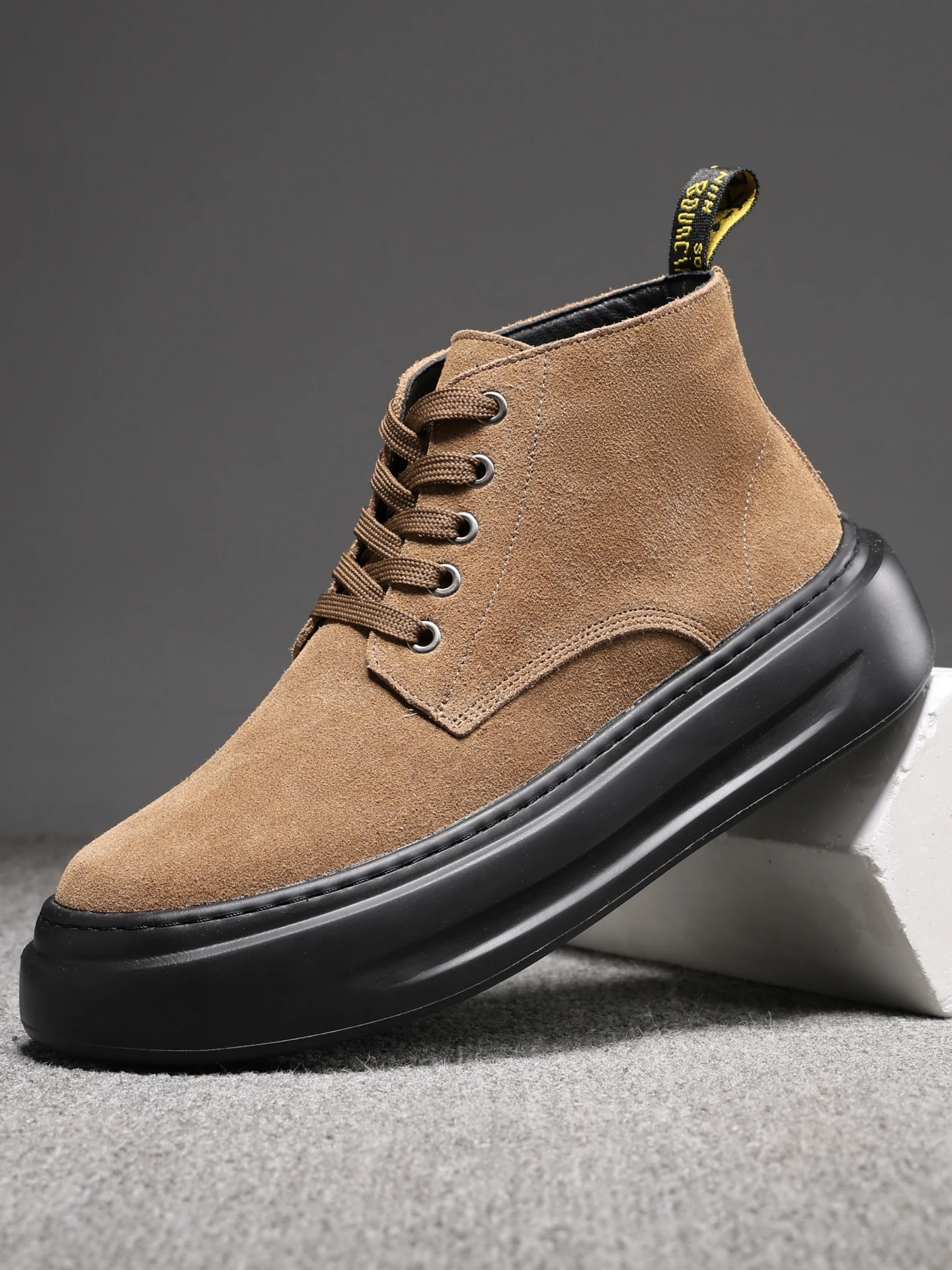 

Autumn Winter New Sle High Top Thi Bot Matte Leather Boots Men's Faion Work Boots round Toe Rubber Sole