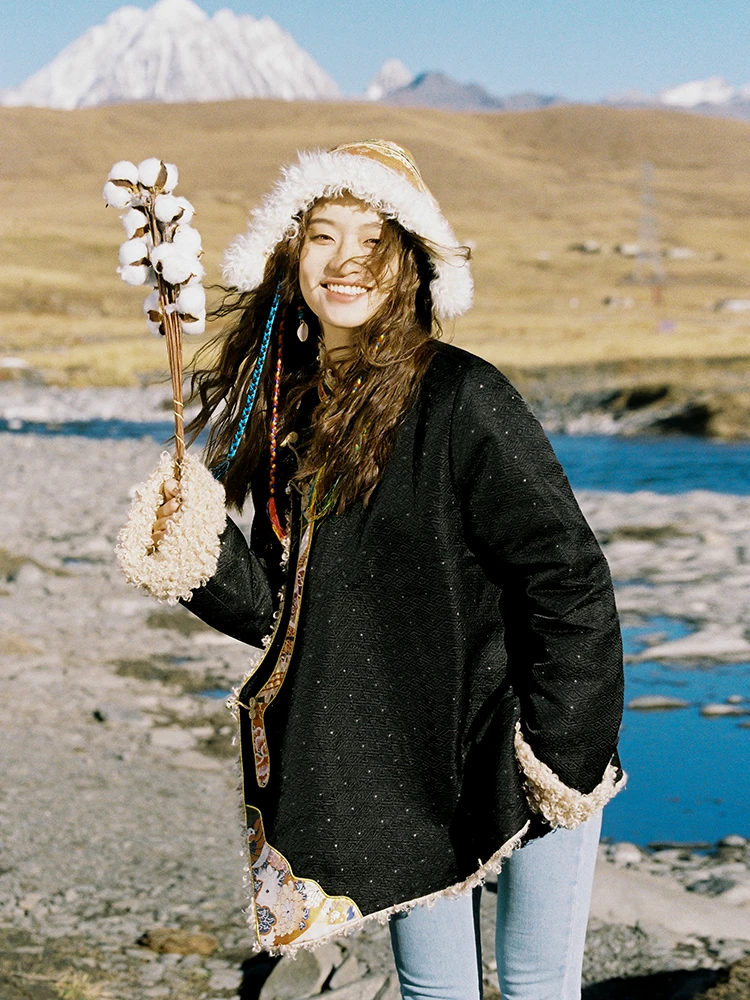 Retro tibetischen Mantel Herbst und Winter Frauen wunderschöne Kostüme chinesischen Stil Baumwolle gepolsterte Jacke Kleidung