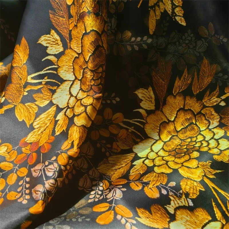 Black Background Gold Positioning 118cm Printed Silk Stretch Satin 20mumi 95% Silk 5% Spandex 138cm Wide Luxury Clothing Fabric