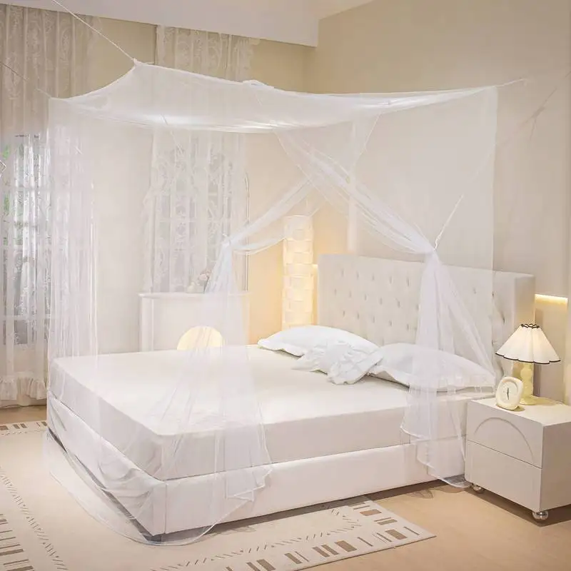 Old-fashioned, square-shaped mosquito net for student dormitories, construction sites, and rural areas, designed to repel mosqui