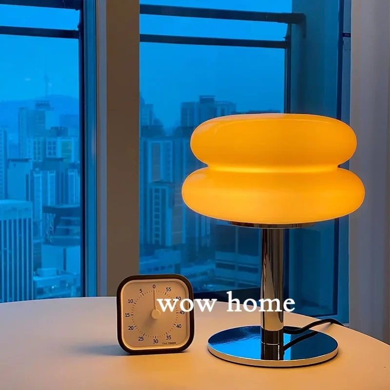 

Cream Style Art Bedroom Table Lamps Warm and Romantic Modern Living Room Table Lamps Simplicity Indoor Lighting Tischlampe HBTL