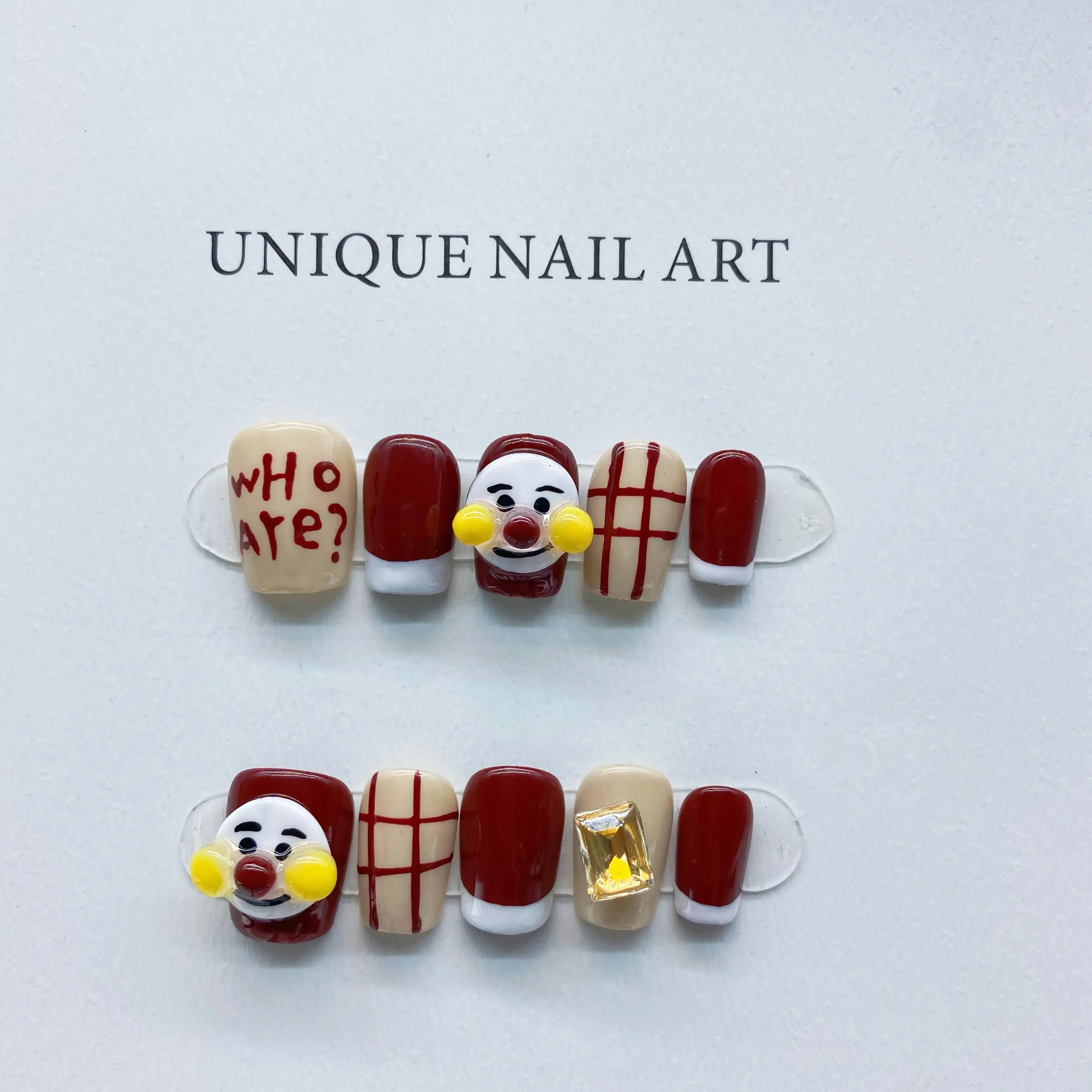 Sculpted Cartoon Bread Character Cute Detachable High-Quality Reusable Elegant White Press On Nails.No.D112