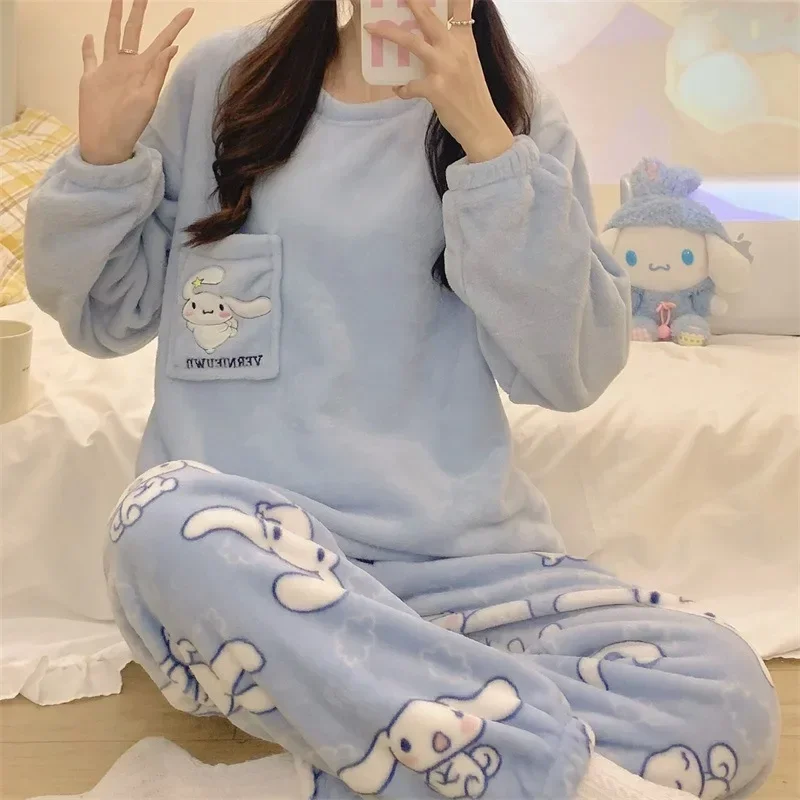 Sanrio Hello Kittys Plush Sleepwear Y2k Woman Melody Anime Cartoon Kawaii Thickening Nightgown Loungewear Warm Fleece Pajamas