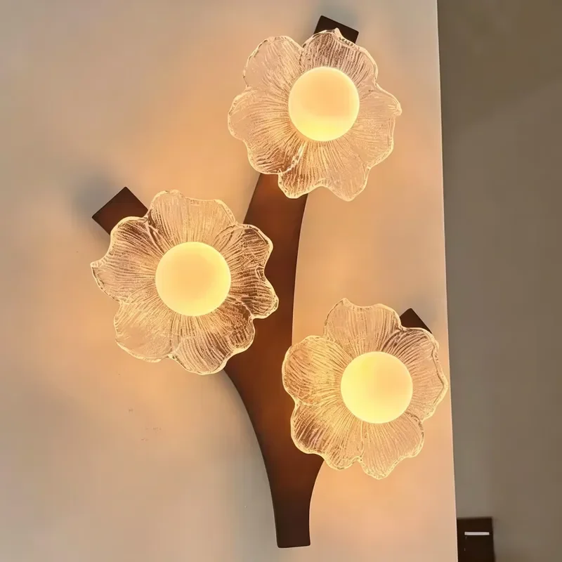 Nordic Creative Flower Wall Lamp Modern Art Style Bedroom Bedside Lighting Decorative Sconce for Living Room Home Interior