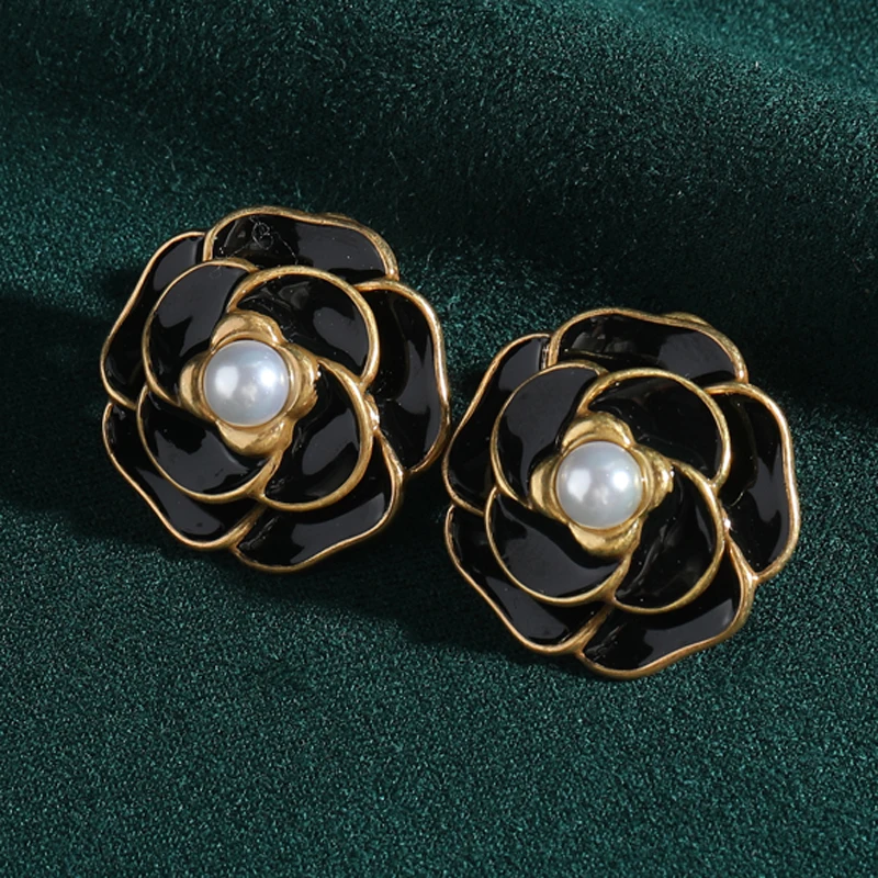 

Vintage Black Camellia Flower Earrings Woman Gold Color Pearl Luxury Wedding Accessories Elegant Anniversary Gift New In 2025