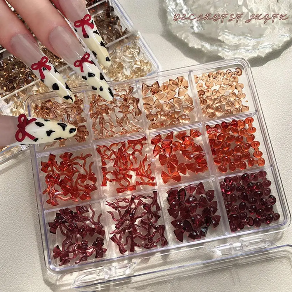 Mini Bowknot Set Confezione mista Scatola Papillon Nastro Cuore Farfalla Strass Accessori per nail art Decorazione Decorazioni natalizie fai da te