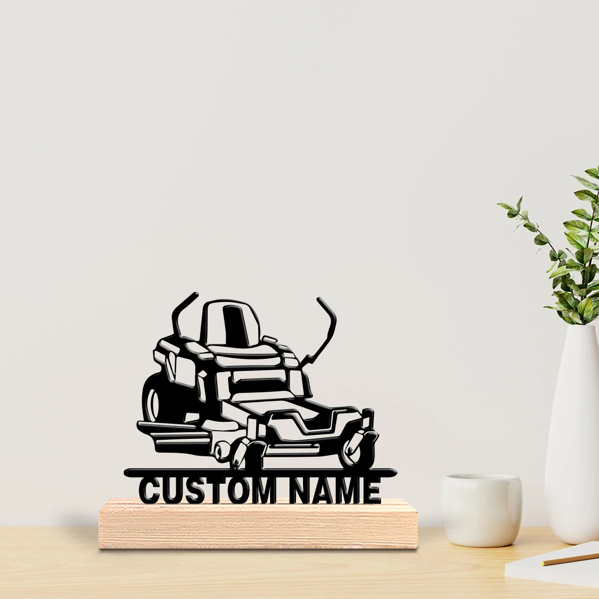 A minimalist modern customization All-Terrain Vehicle Iron figure/animal wooden base desktop decoration Wooden base adventure t