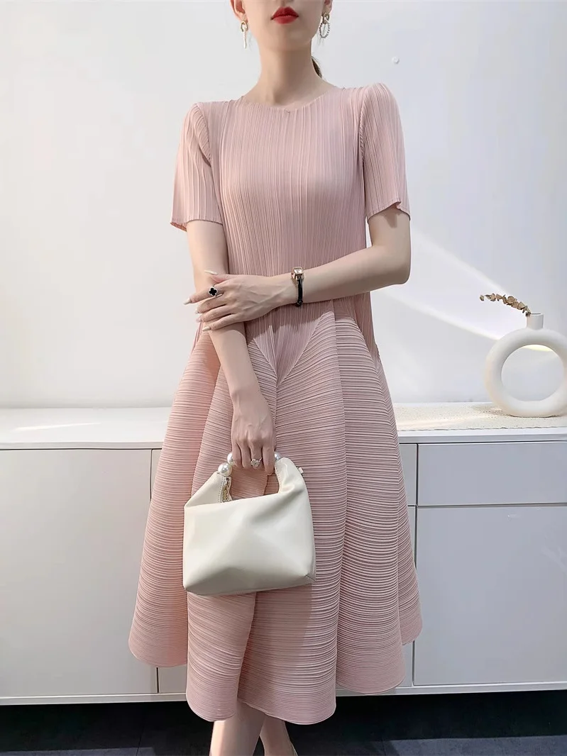 

Comfortable Casual Simple High-End Pleated Dress Women's Waist-Cinching Skirt Elegant Youthful Slimming Spring Summer New Arr...