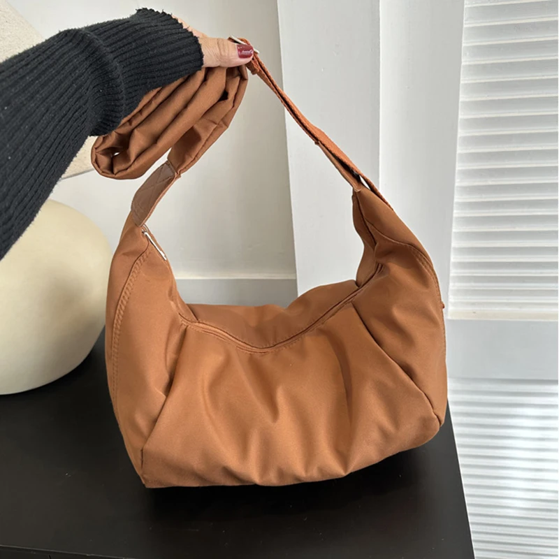 Large Capacity Shoulder Bag Casual Oxford Cloth Pleated Dumpling Bag Fashion Trend Women'S Casual Hobos Crossbody Bag Tote