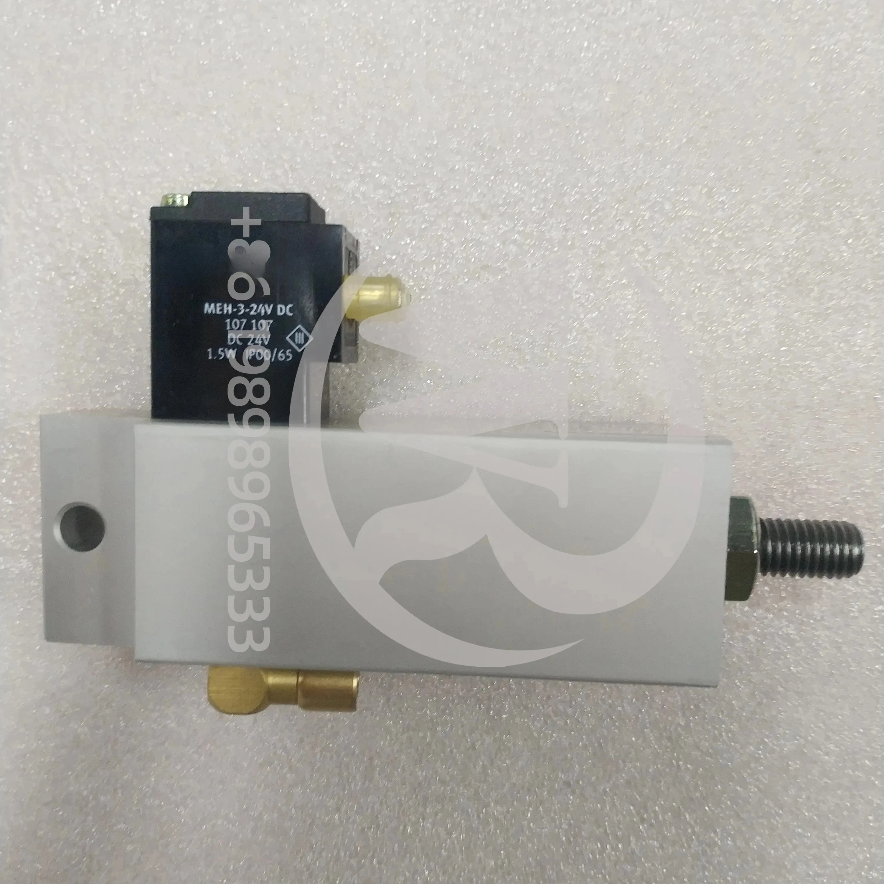 

Пневматический цилиндр Heidelberg 92.184.1011, клапан ESM-25-30-P-SA, электромагнитный клапан для запчастей HEIDELBERG CD102