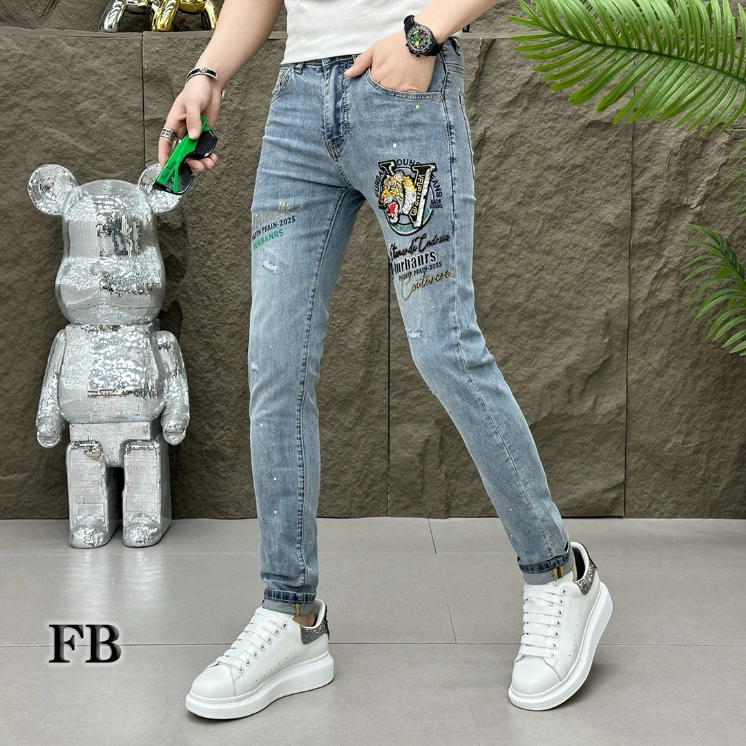 

Slim Fit Men's Jeans Elastic Waed Faion Tiger Head Embroidery Iron on Rhinestones Spring Long Trousers European Station