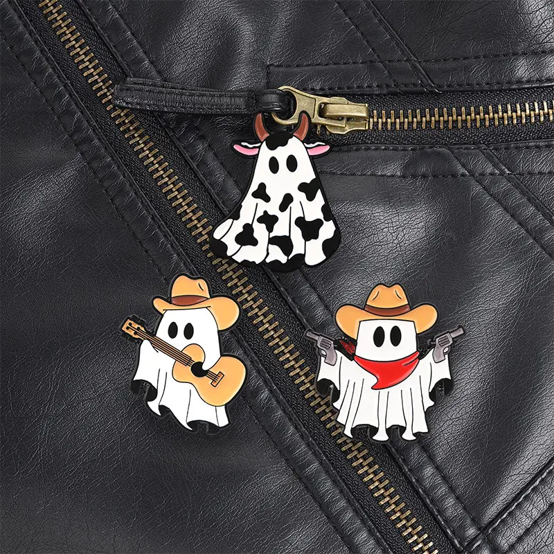 Cow Print Horn Ghost Enamel Pin, Cute Western Halloween Brooch With Cow Pattern For Spooky Style And Fun Gift