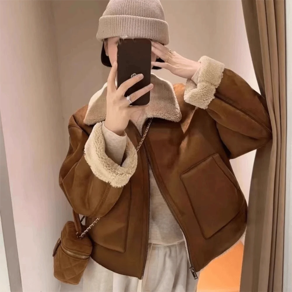 Casual Turn-down Collar Thicker Jackets Vintage Keep Warm Short Coat Fashion Lamb Fur Jacket Motorcycle Style