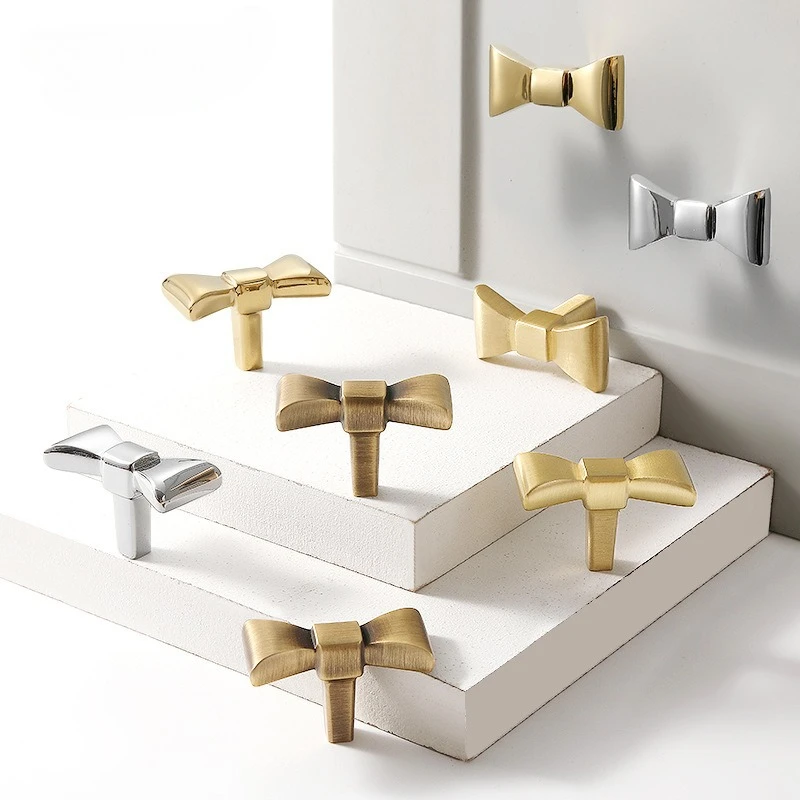 

Nordic Solid Brass Knobs for Furniture Artistic Bowknot Knobs and Handles for Drawers Wardrobe Dresser Kitchen Cabinet Handles