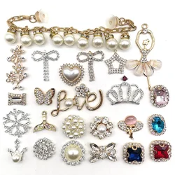 Brand Shoes Charms Designer Croc Charm Bling Rhinestone Girl Gift Glow Clog Decoration Metal Love Butterfly Shoe Accessories