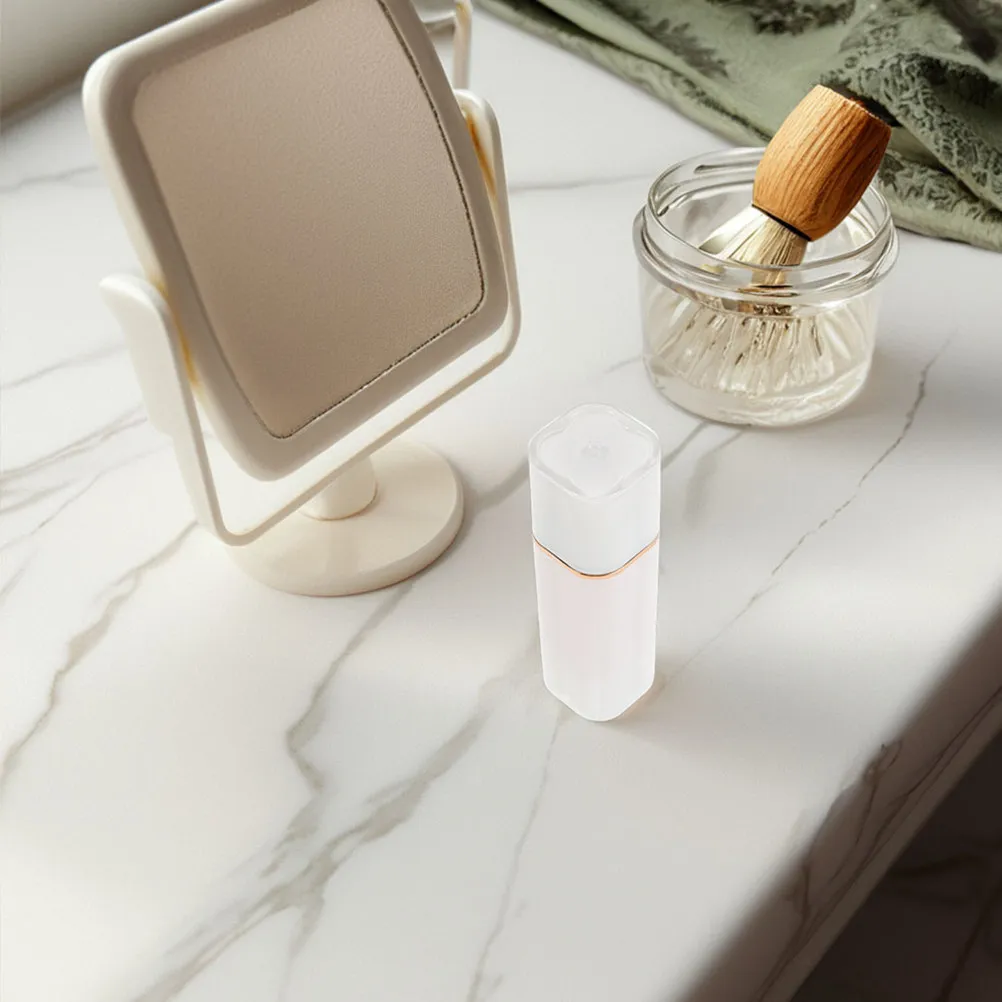 2 stuks lippenstiftmaakbuizen, hervulbare draagbare lippenbalsemcontainers, lege plastic lipglossbuizen, doe-het-zelf schoonheidstool